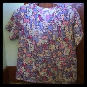 ‼️Adorable scrub top with dog and cat print‼️
